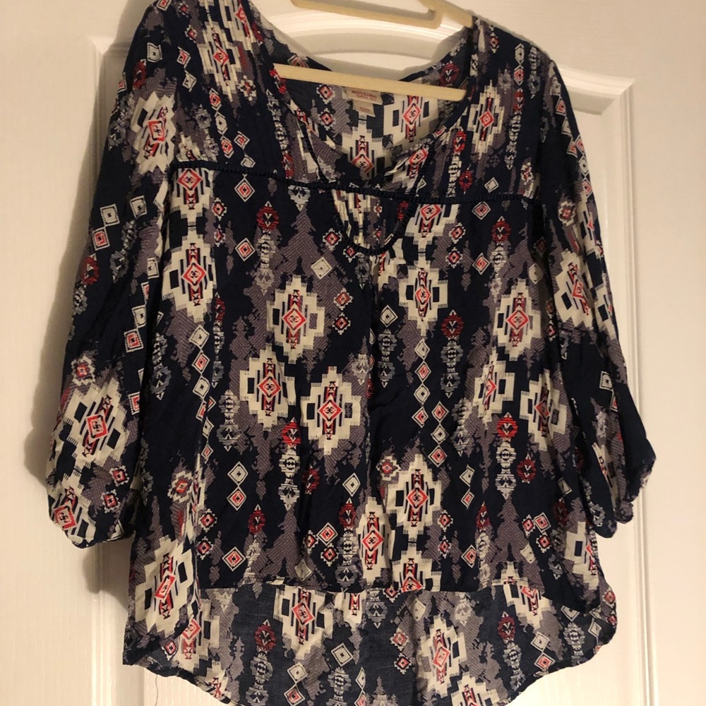 Patterned top
